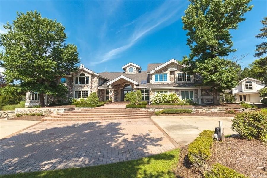 Photo gallery Inside Eminem's Rochester Hills mansion on sale for 2M